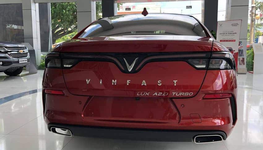 Xe vinfast Lux A 2.0 2020